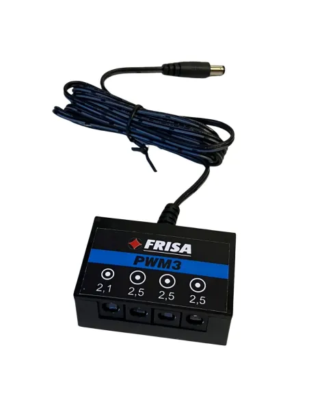 Multiple socket with 2.5 mm male plug and three 2.5 mm female outputs