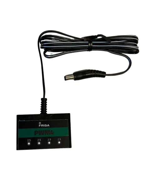 Multiple socket with 2.5 mm male plug and four 2.5 mm female plugs