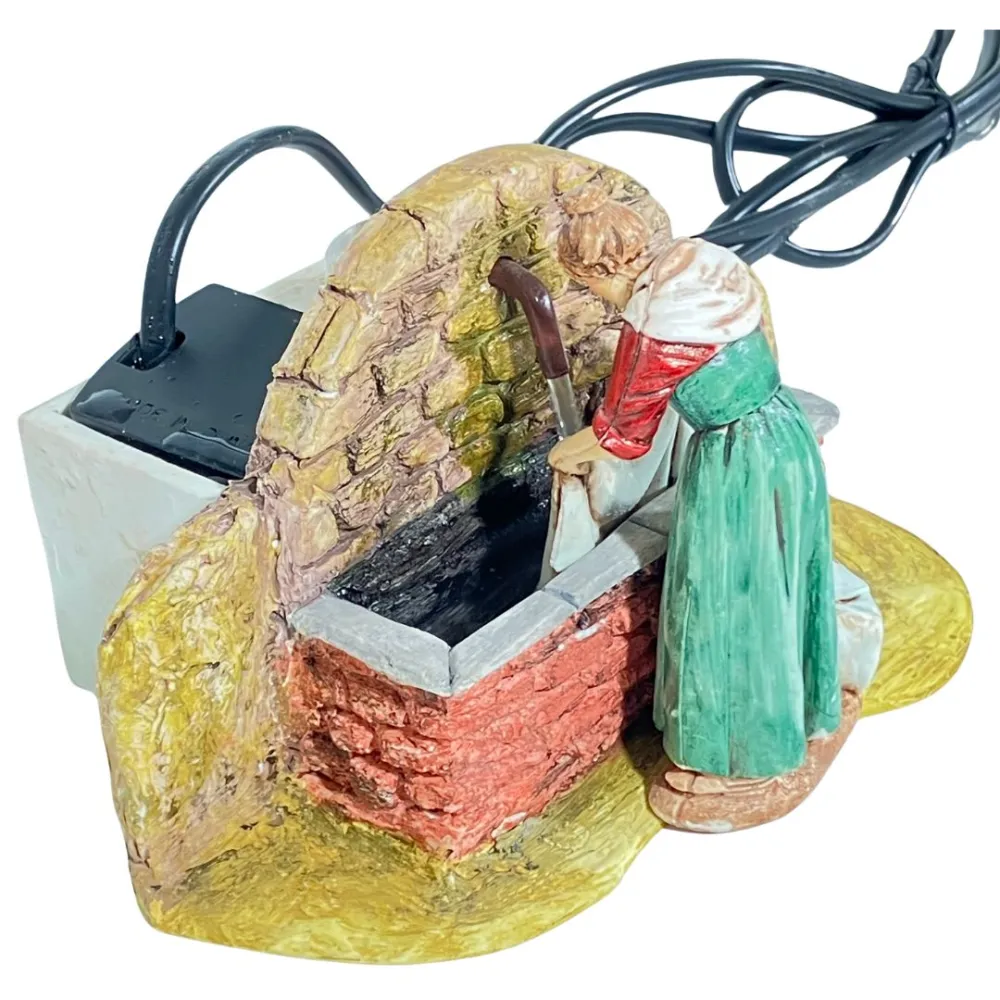 Landi Washerwoman at the Fountain with Running Water, 10 cm