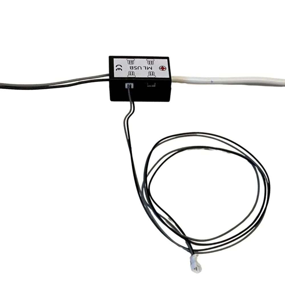 Extension wire for accessories compatible with the micro lighting system