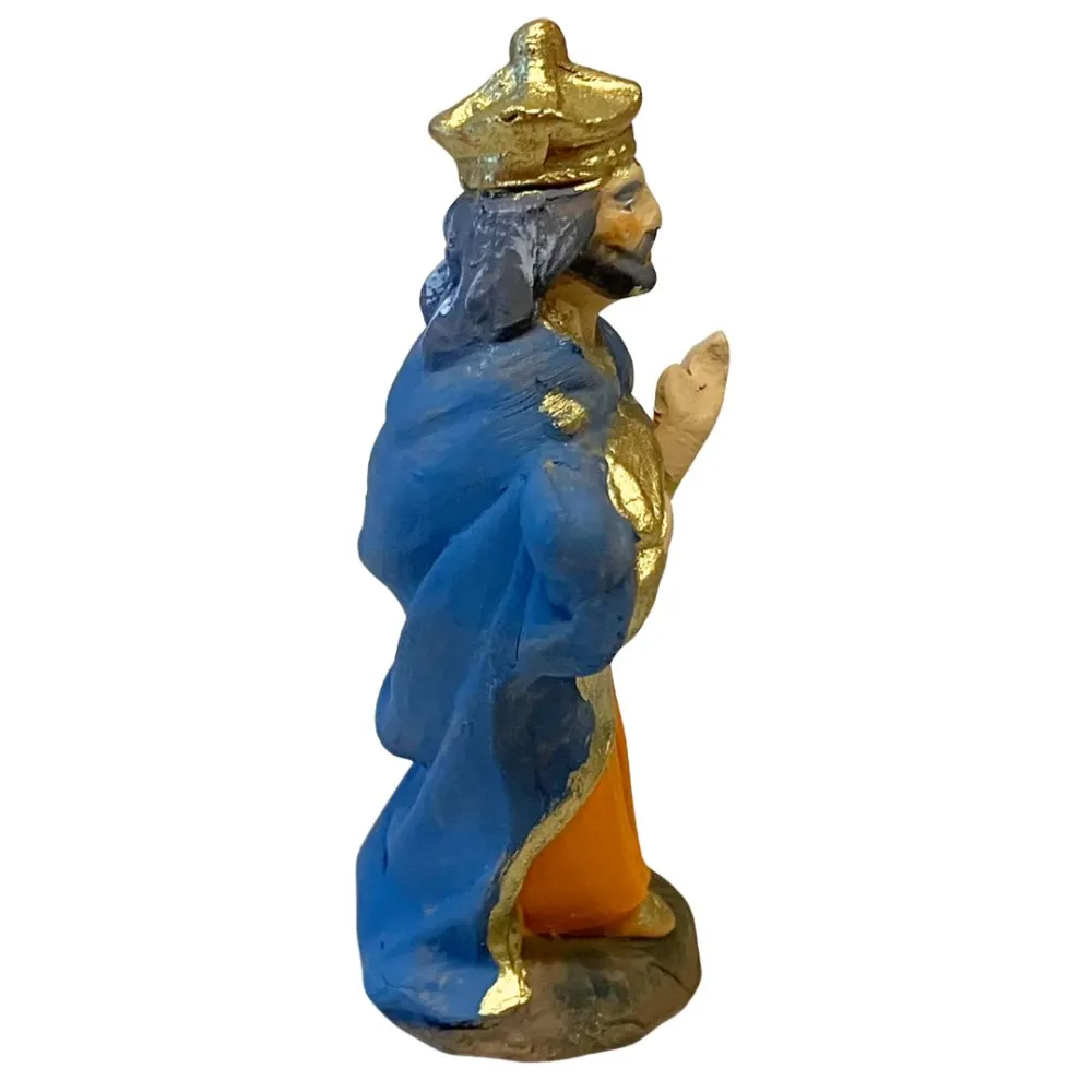 7 cm Terracotta Wise Man Bearing Gold