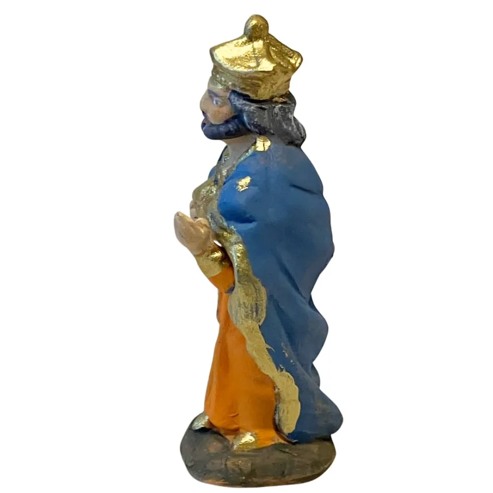 7 cm Terracotta Wise Man Bearing Gold