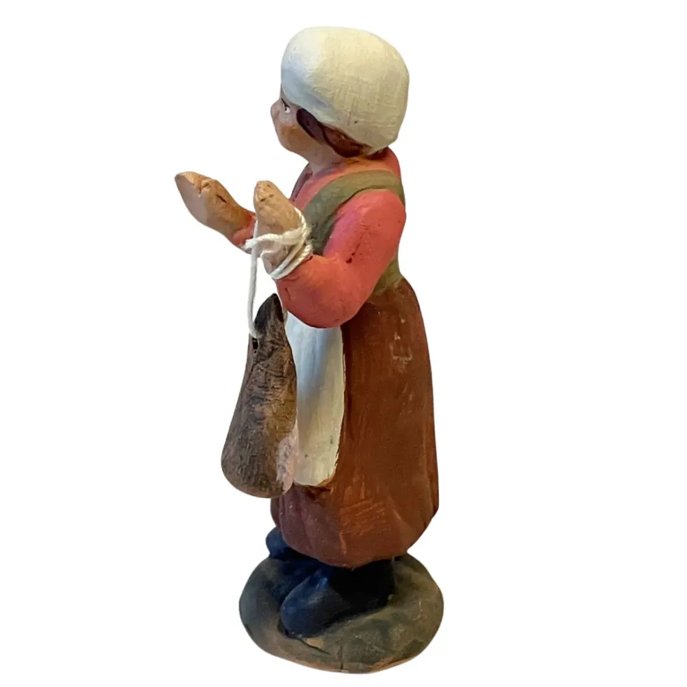 7 cm Terracotta Woman with Ham
