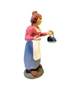 Donna con ferro da stiro in terracotta 10 cm 2