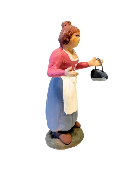Donna con ferro da stiro in terracotta 10 cm