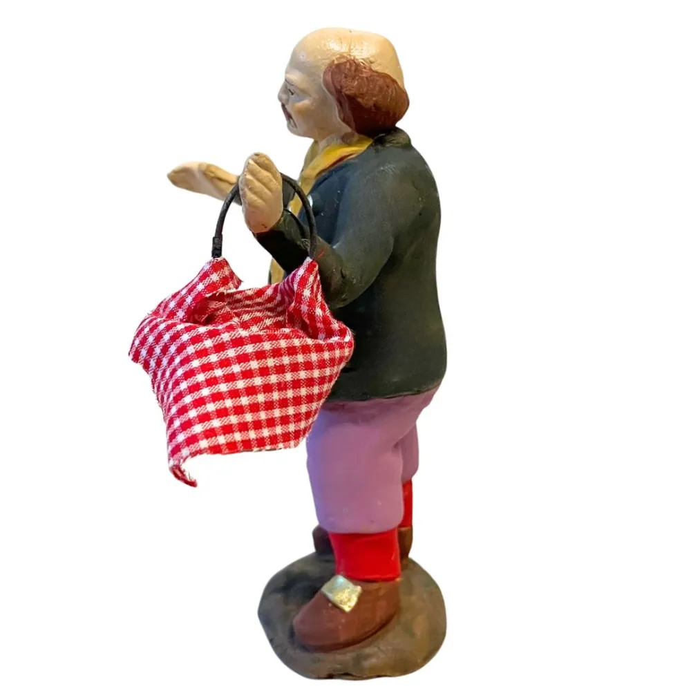 10 cm Terracotta Man with Basket