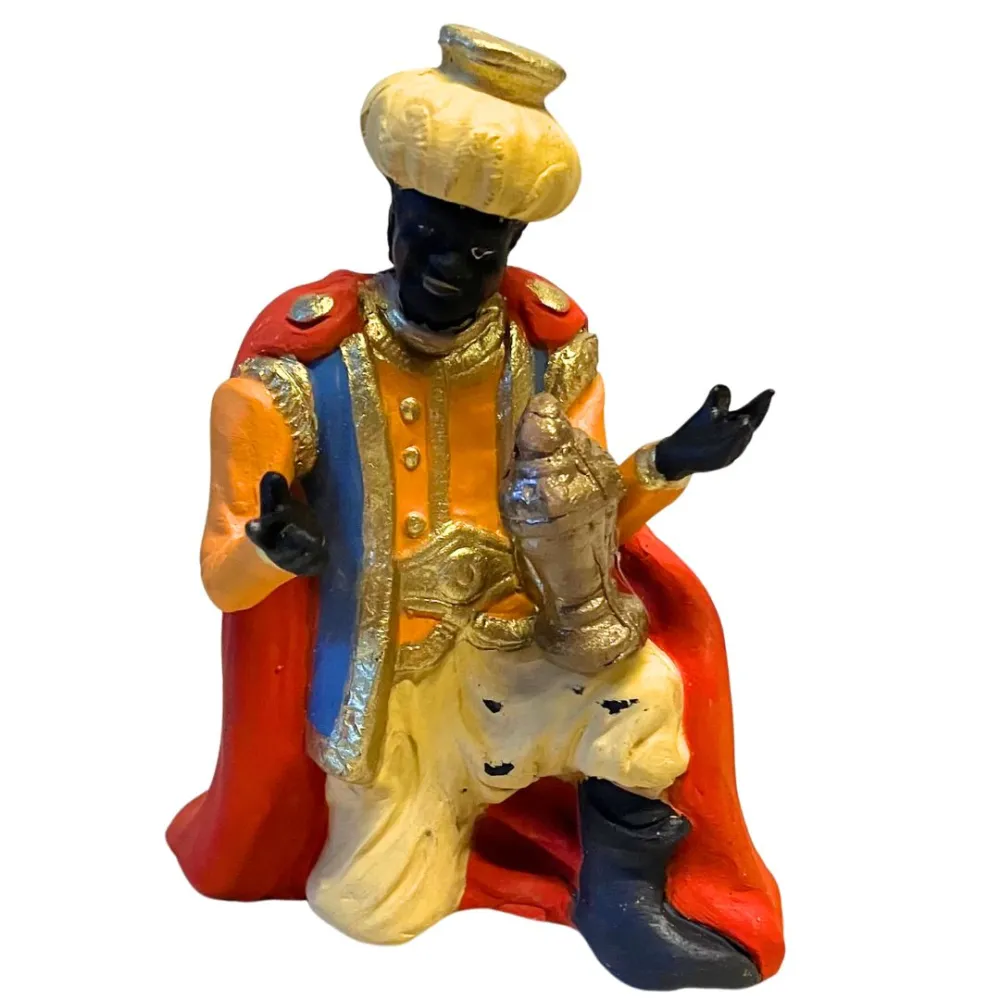 Terracotta Kneeling Wise Man Bearing Frankincense for 12 cm Nativity Figures