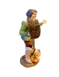 12 cm Terracotta Farmer with Hoe 2