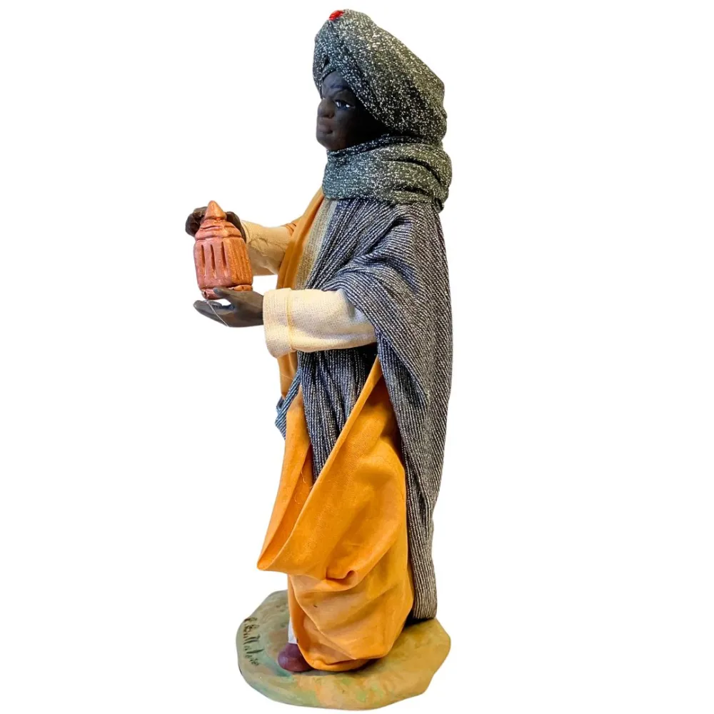 25 cm Terracotta Wise Man Bearing Myrrh