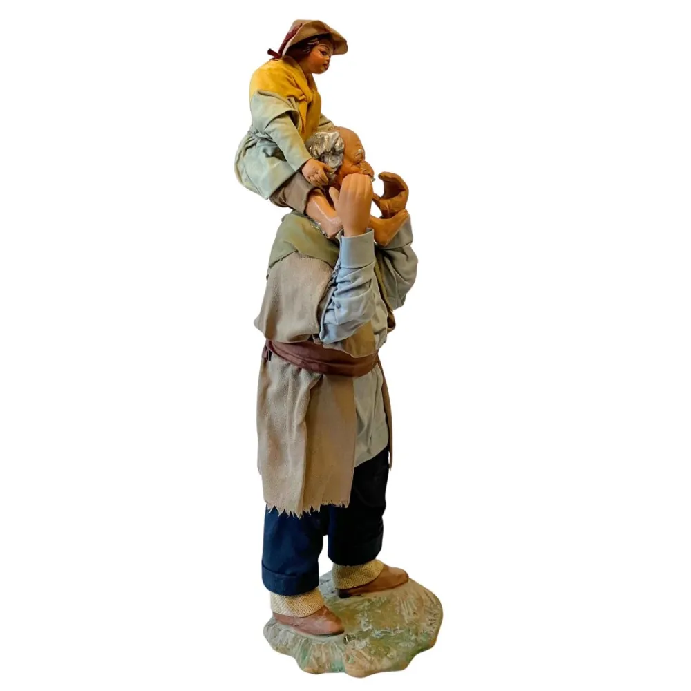 25 cm Terracotta Grandfather Carrying Child
