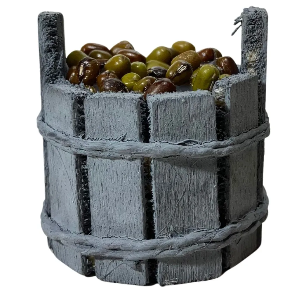 Wooden Tub with Olives for 8–10 cm Nativity Figures