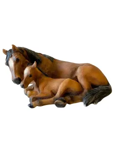Resin Lying Mare and Foal for 15–20 cm Nativity Figures 2