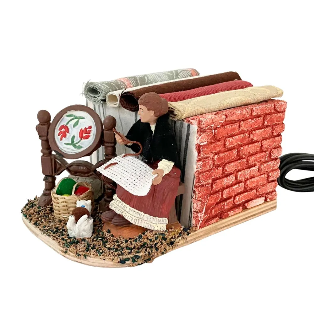 Animated 10 cm PVC Oliver Bobbin Lace Maker