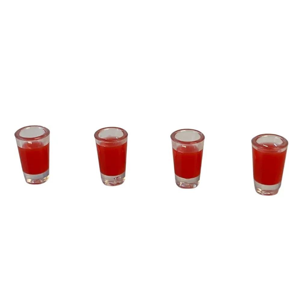Set of 4 Glasses with Blood Orange Juice for 10–12 cm Nativity Figures