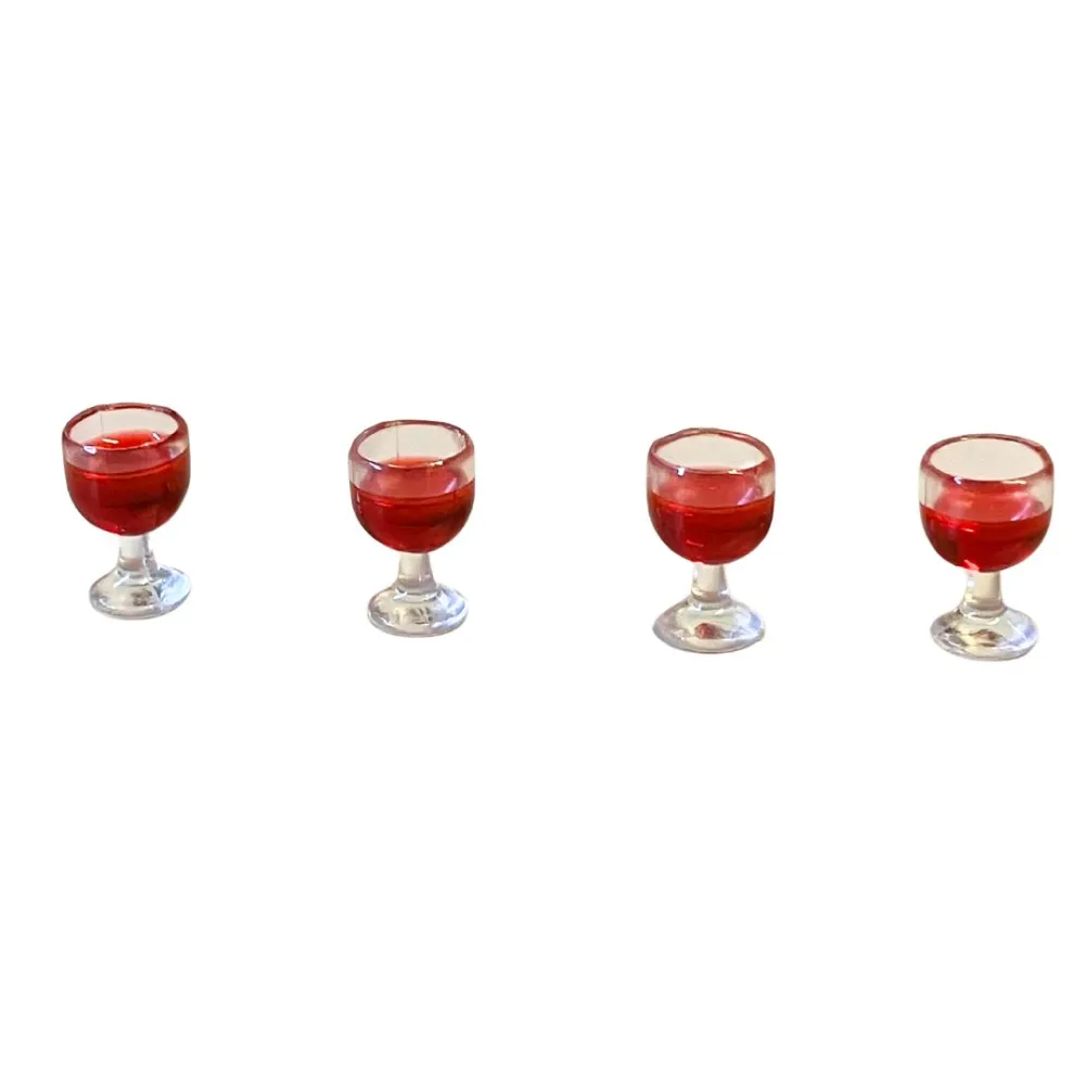 Set of 4 Wine Glasses with Red Wine for 10–12 cm Nativity Figures