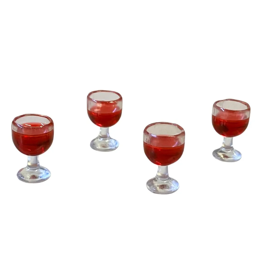 Set of 4 Wine Glasses with Red Wine for 10–12 cm Nativity Figures