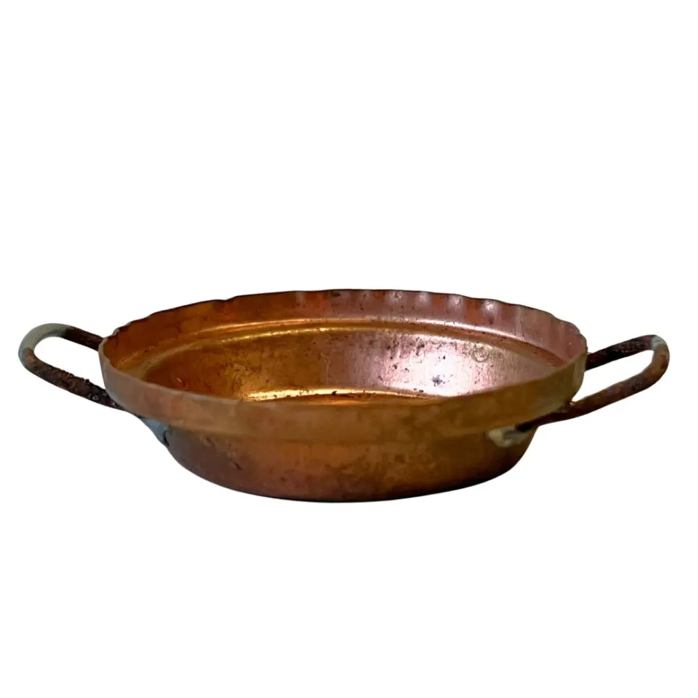 Copper pan for 15–20 cm Nativity Figures