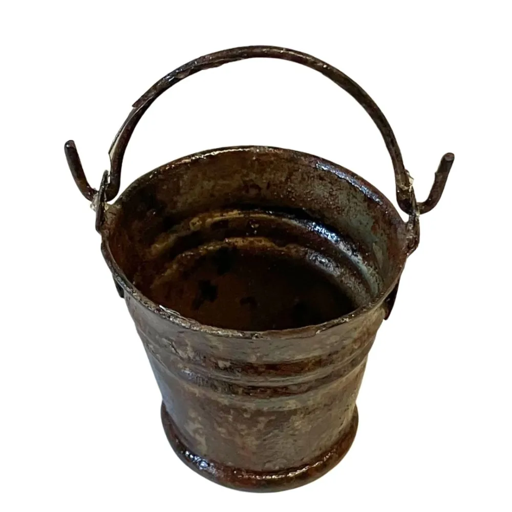 Rusted Sheet Metal Bucket with Handle for 20 cm Nativity Figures