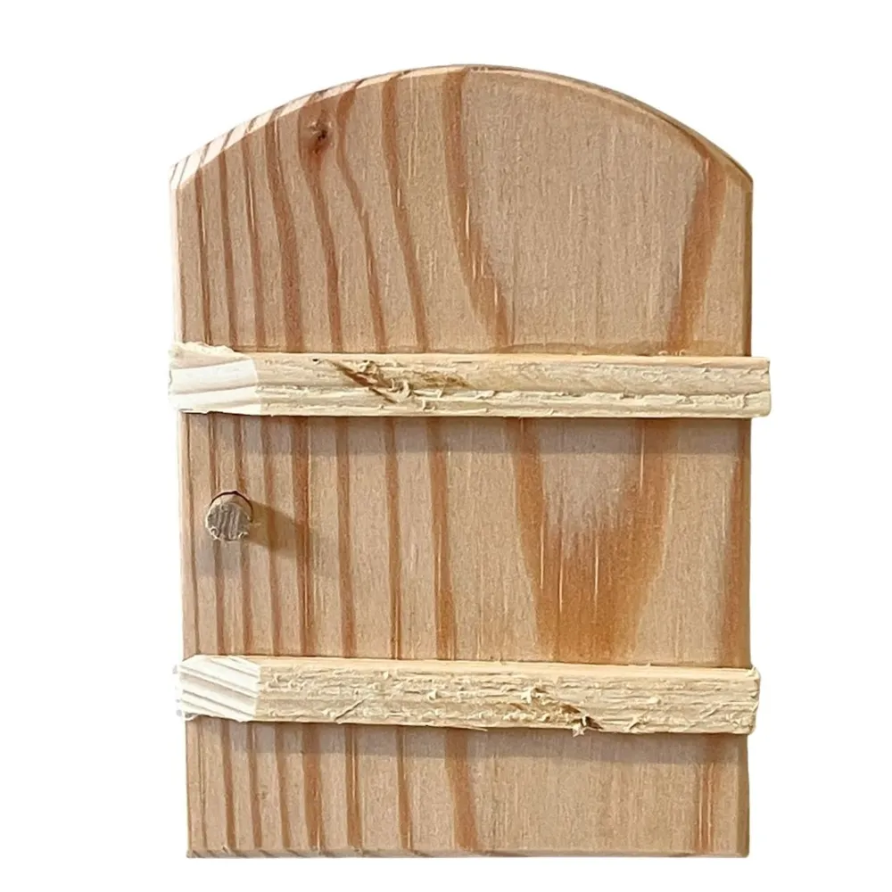 Arched natural wood door for 6–8 cm Nativity figures