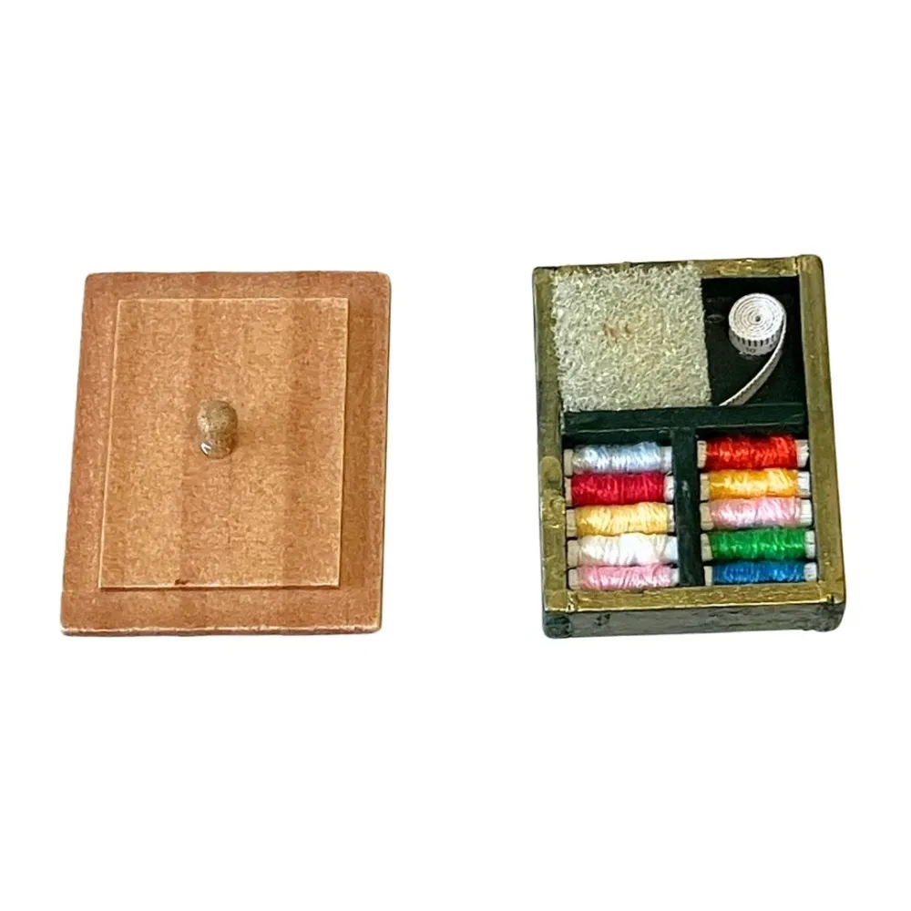 Wooden Sewing Box for 10–12 cm Nativity Figures