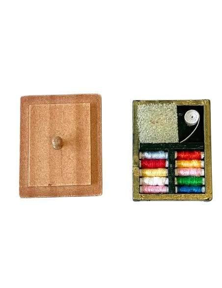 Wooden Sewing Box for 10–12 cm Nativity Figures