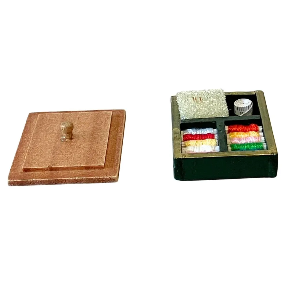 Wooden Sewing Box for 10–12 cm Nativity Figures