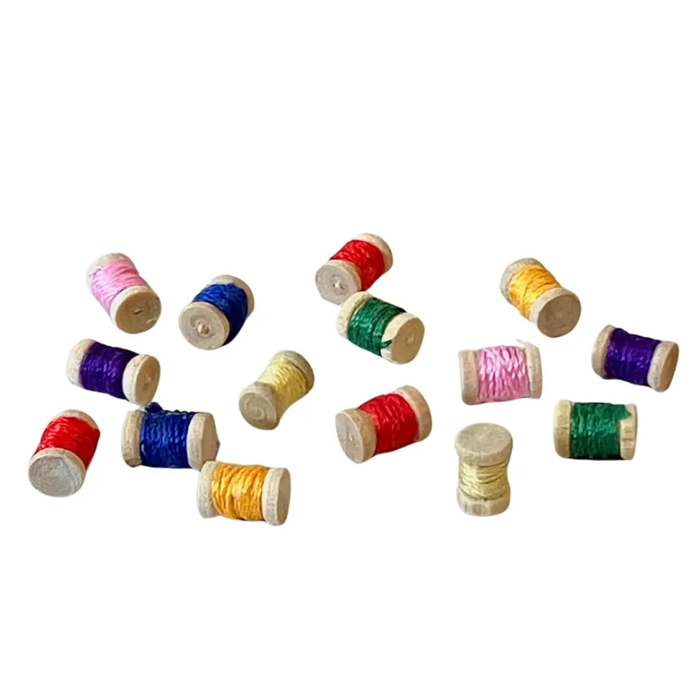 Set of 15 Wooden Thread Spools for 10–12 cm Nativity Figures