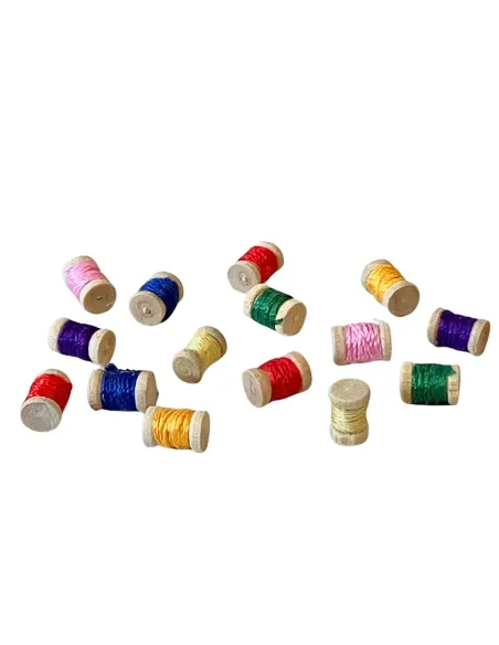 Set of 15 Wooden Thread Spools for 10–12 cm Nativity Figures