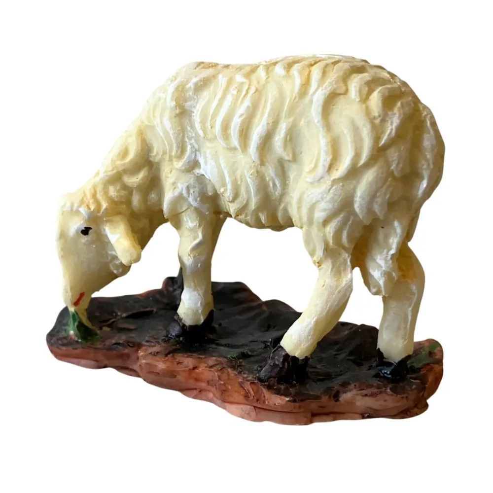 Pecora testa bassa in resina per statue da 12-15 cm
