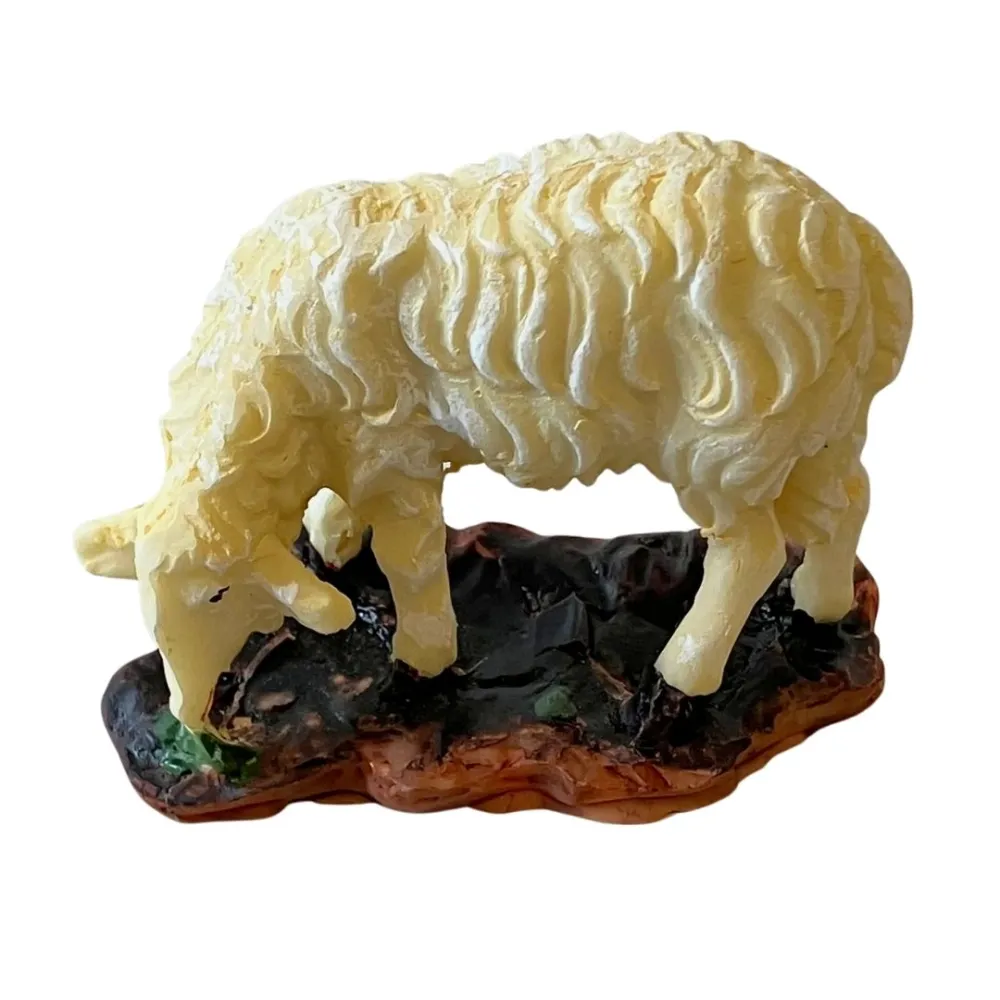 Pecora testa bassa in resina per statue da 12-15 cm