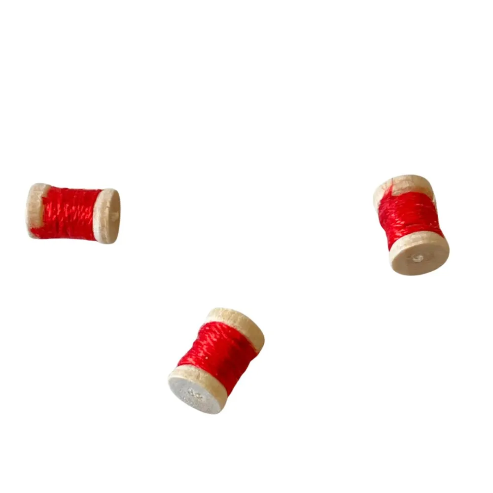Wooden Box with Thread Spools for 10–12 cm Nativity Figures