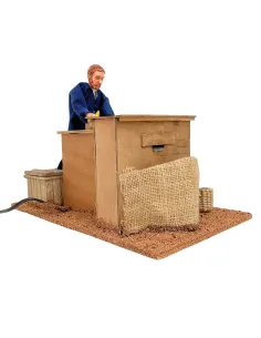 Animated Traditional Corn Sheller, 30 cm Nativity Figure