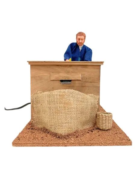 Animated Traditional Corn Sheller, 30 cm Nativity Figure