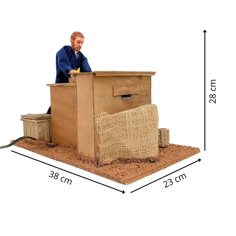 Animated Traditional Corn Sheller, 30 cm Nativity Figure