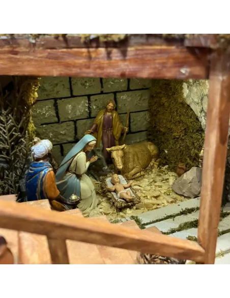 Nativity Scene in Opening Wooden Crate with 10 cm Nativity Figures and Manual Day-and-Night System