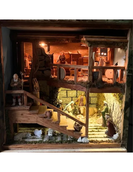 Presepe in cassa di legno apribile con statue da 10 cm e sistema giorno e notte manuale