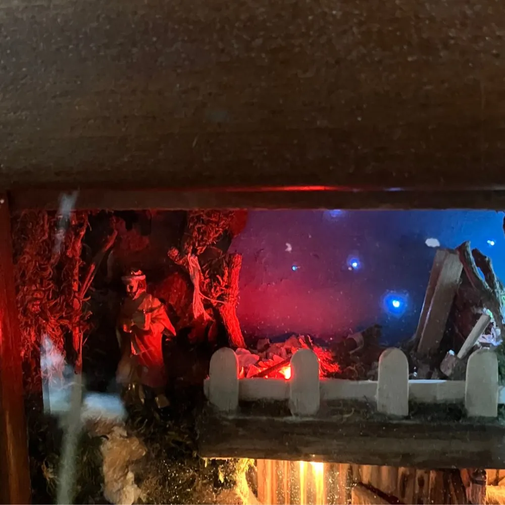 Wall-Hanging Nativity Scene in Framed Panel with 3,5 cm Nativity Figures and Manual Day-and-Night System