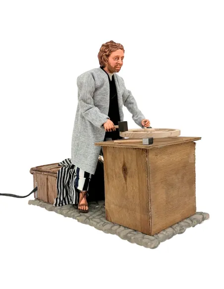 Animated Traditional Wheelwright - 30 cm
