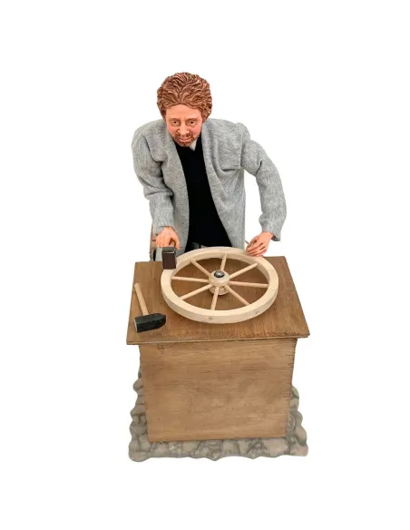 Animated Traditional Wheelwright - 30 cm