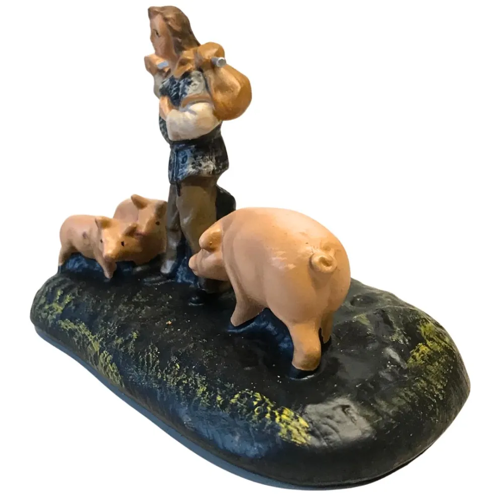 Farmer with Pigs, 10 cm Series