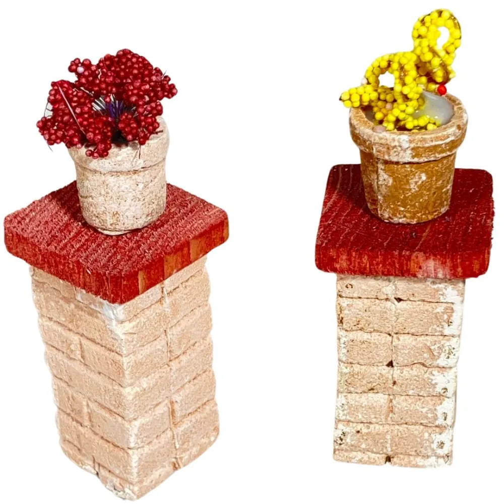 Set of Two Plaster Flower Columns for 12 cm Nativity Figures