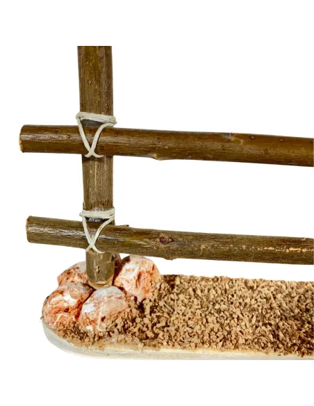 Staccionata grezza in legno per statue da 10-12 cm