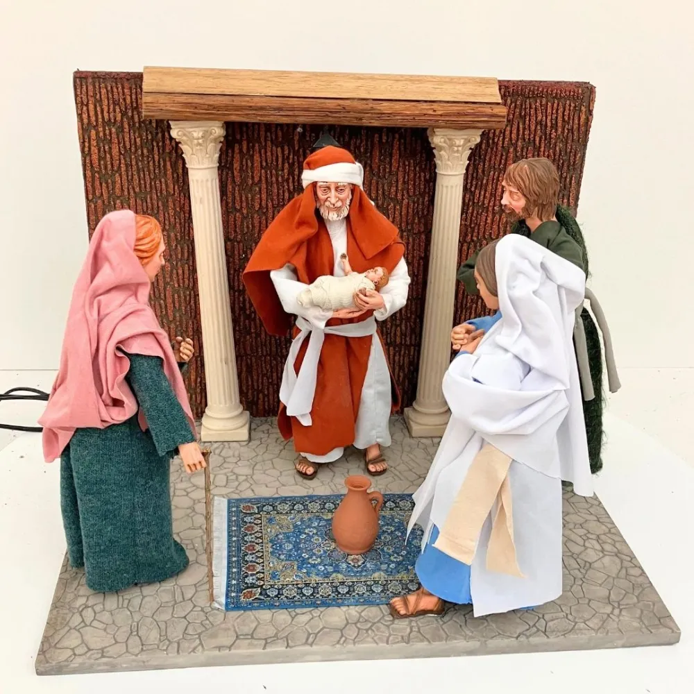 Gesù, Maria e Giuseppe al tempio con i maestri in resina 30 cm