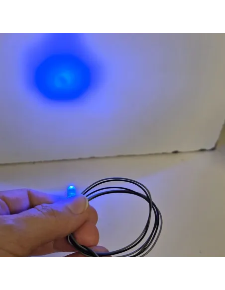 Single blue LED for micro lighting system