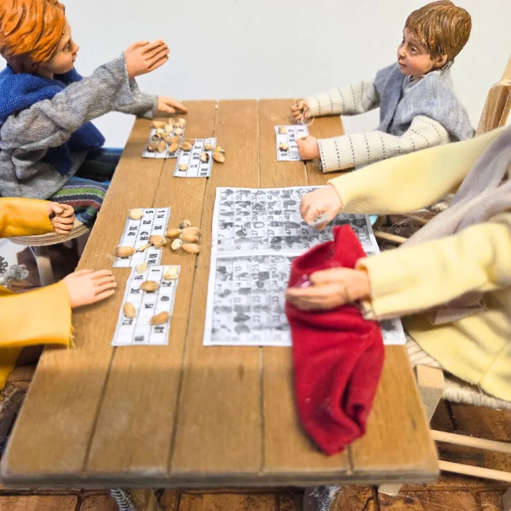 Animated Children Playing Tombola with Sound for 30 cm Nativity Figures