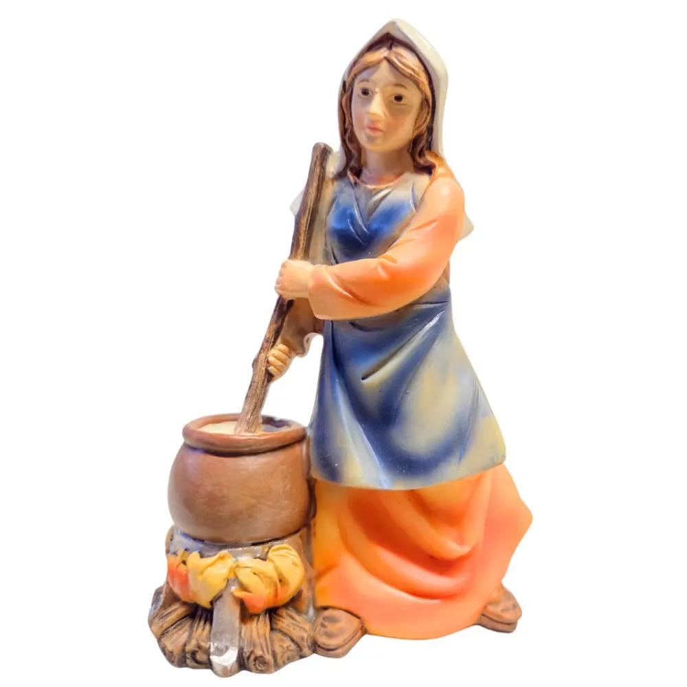 Woman Stirring Polenta – 10 cm