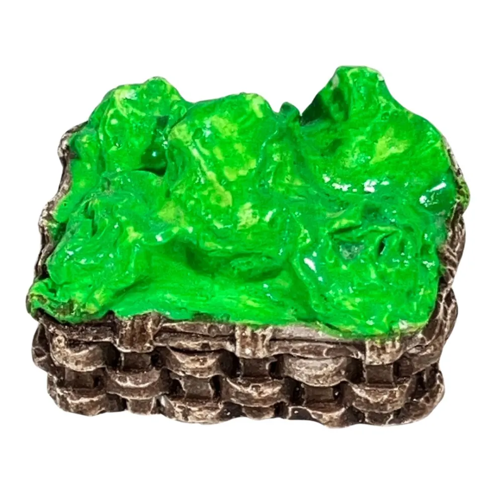 Plaster Basket with Lettuce for 25–30 cm Nativity Figures