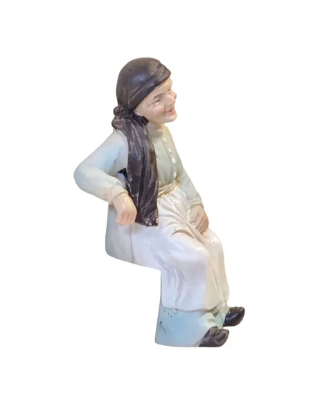 Seated elderly woman - 10 cm series
