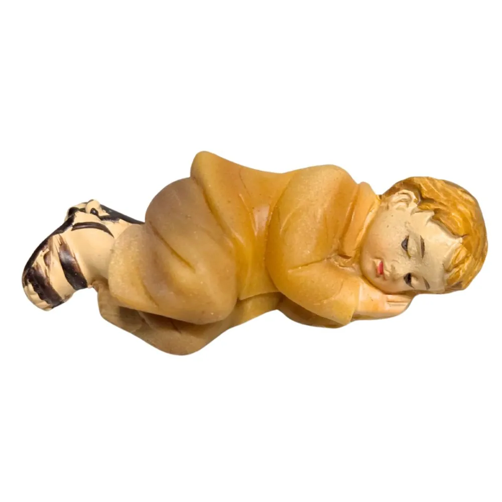 Sleeping little boy for 8 cm nativity figures