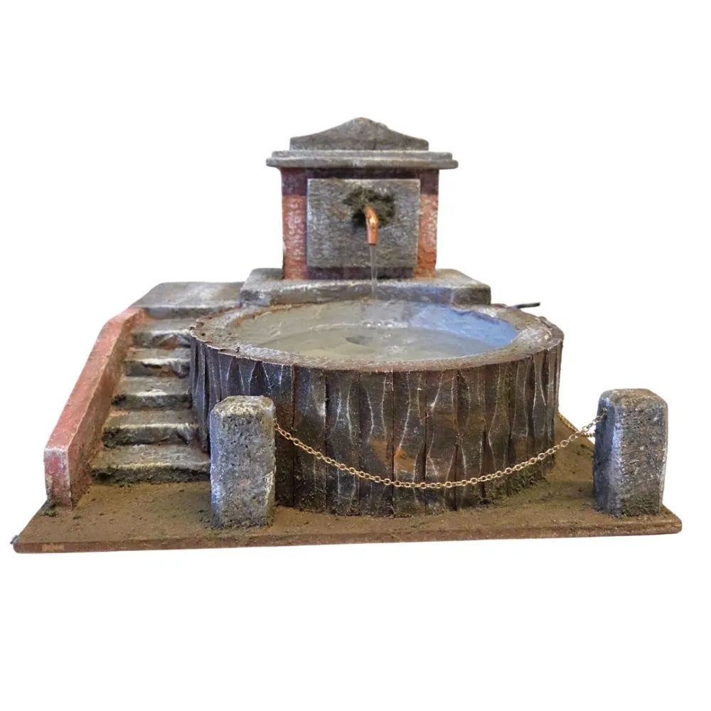 Fontana tonda da piazza  per statue da 12-15 cm